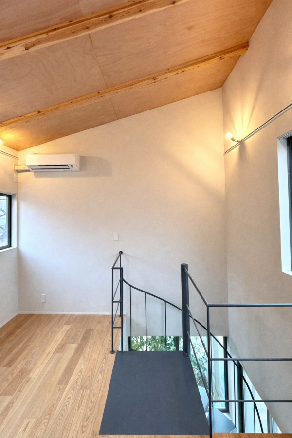 E2B4721B-DD73-4D65-B9C6-7749F370F2EA